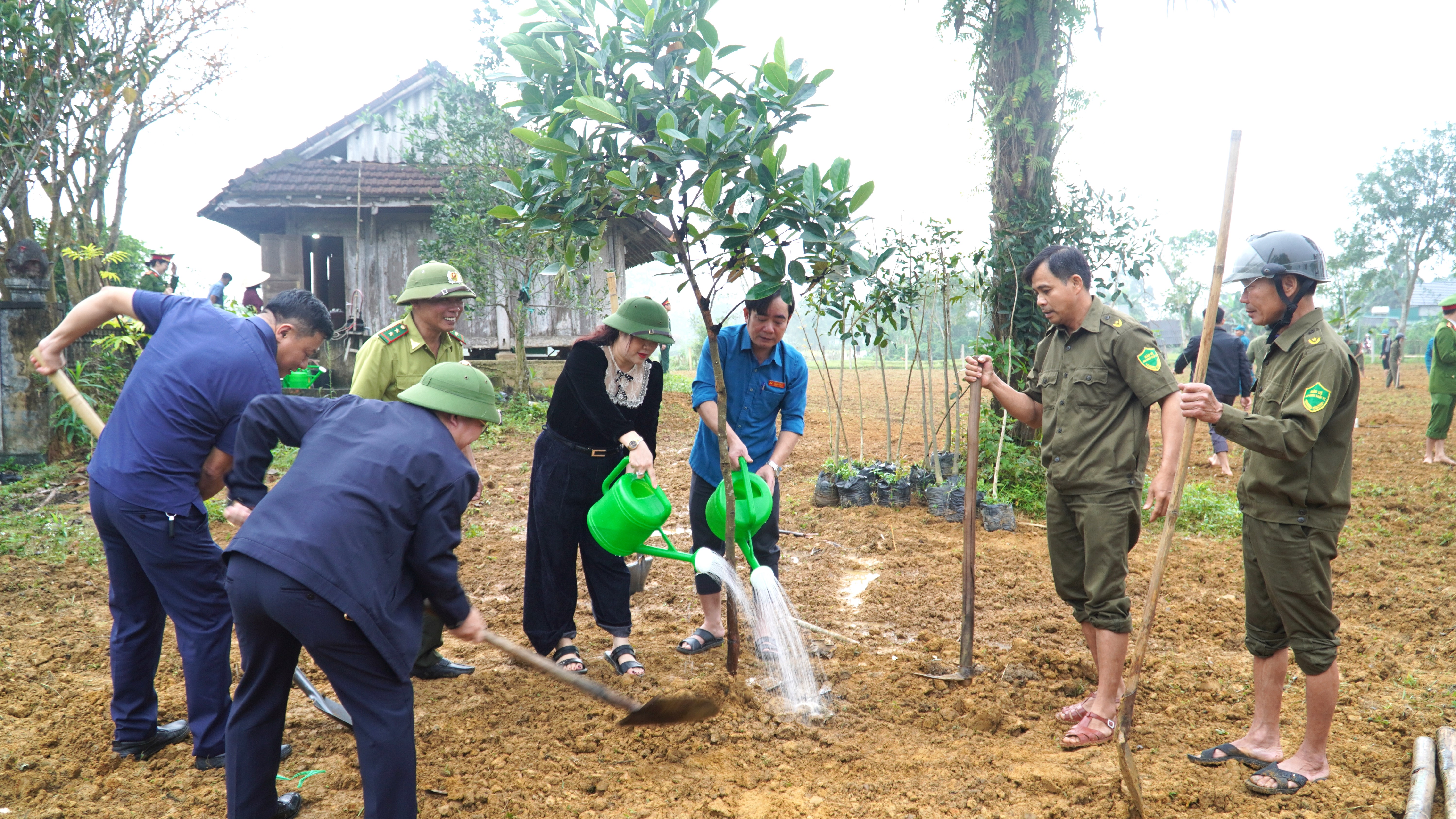 Xã Hương Xuân phát động “Tết trồng cây đời đời nhớ ơn Bác Hồ” Xuân Bính Ngọ 2026.