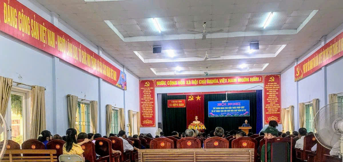 Uỷ ban nhân dân xã Hương Xuân tổ chức Hội nghị tập huấn nâng cao kiến thức Pháp luật và kỹ năng cho đội ngũ hoà giải viên cơ sở