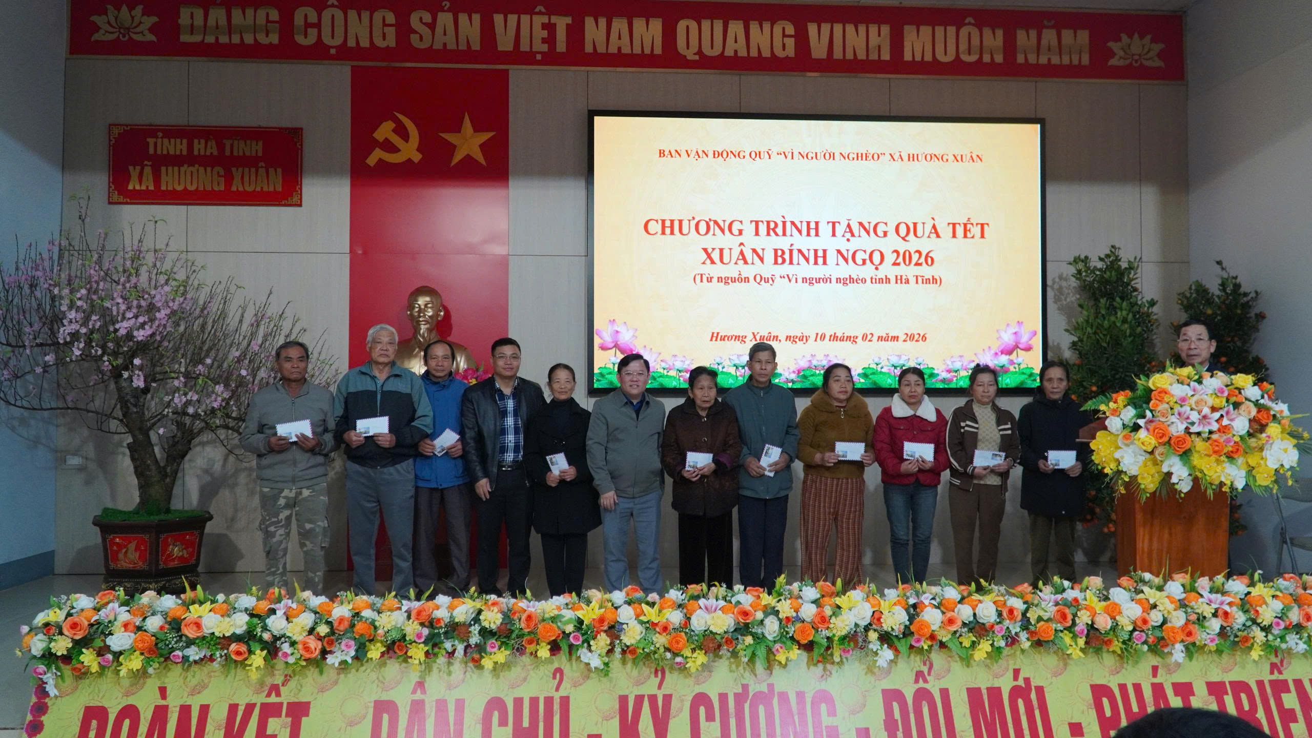 Chương trình tặng quà tết xuân Bính Ngọ 2026 từ nguồn quỹ vì người nghèo tỉnh Hà Tĩnh.