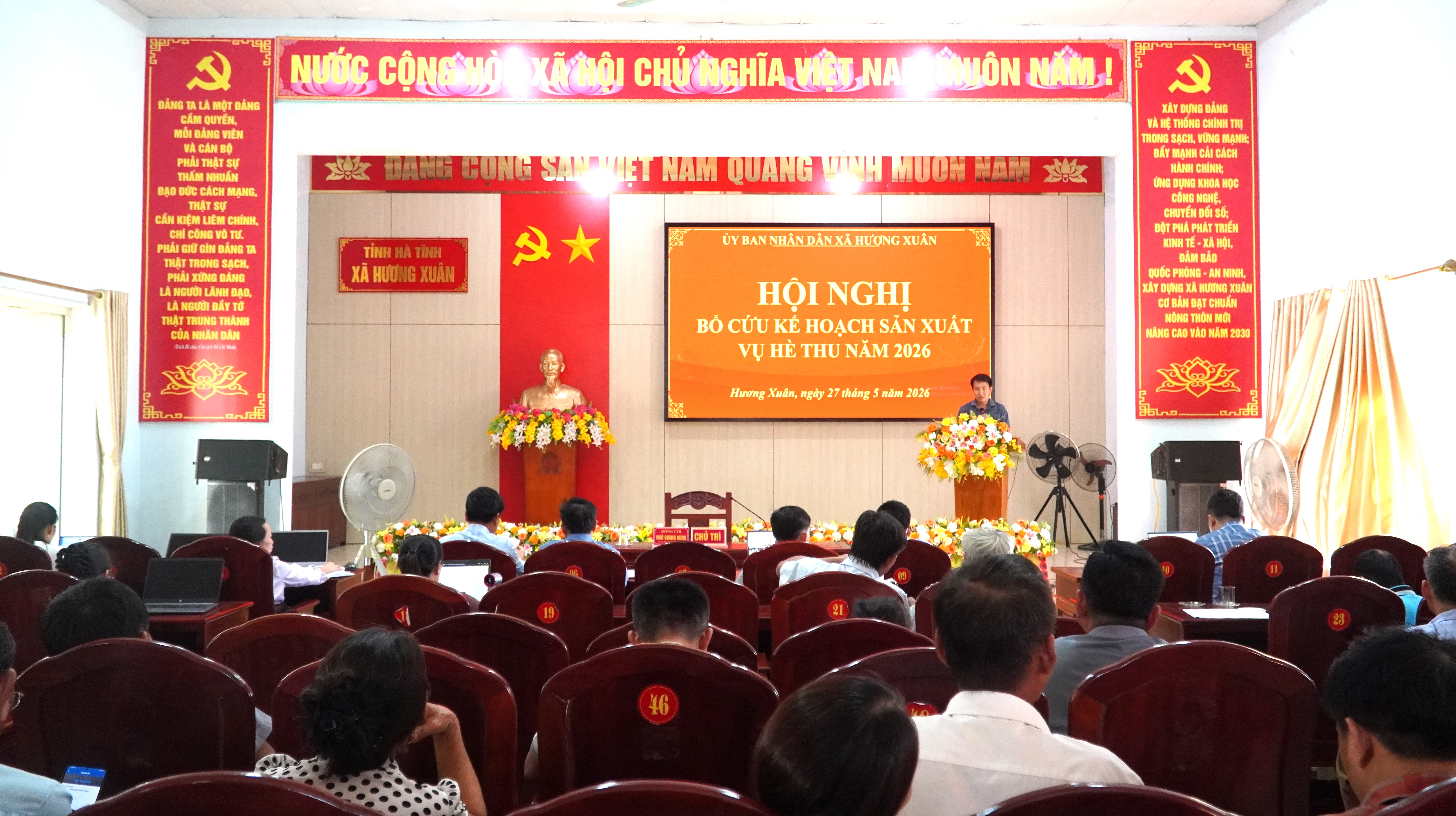 Hương Xuân tập trung chỉ đạo bổ cứu sản xuất vụ Hè thu năm 2026