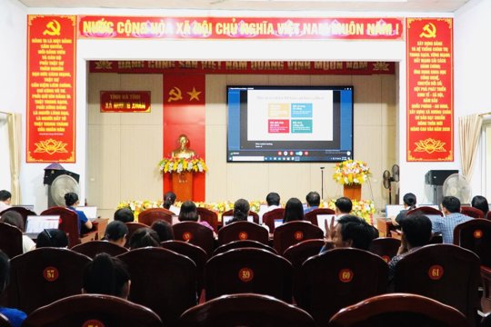 Hương Xuân tham gia Hội nghị tập huấn triển khai thủ tục hành chính của Đảng trên môi trường điện tử giai đoạn 2 