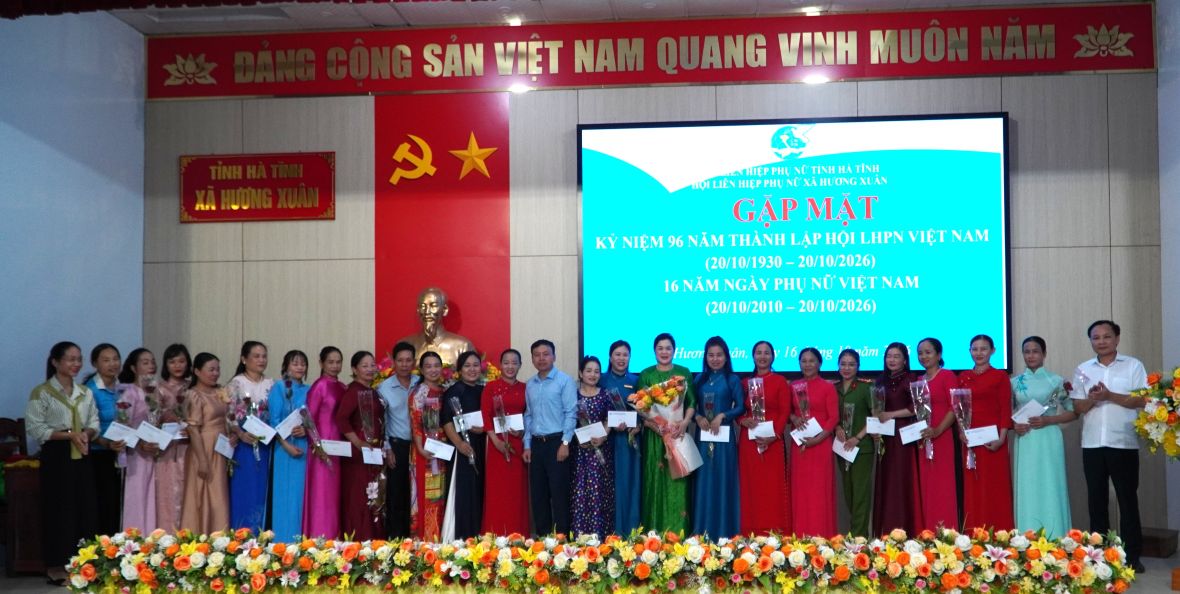 Xã Hương Xuân gặp mặt kỷ niệm 96 năm thành lập hội LHPN Việt Nam (20/10/1930-20/10/2026) 16 năm ngày phụ nữ Việt nam (20/10/2010-20/10/2026)