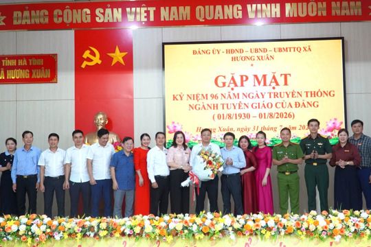 Xã Hương Xuân tổ chức gặp mặt kỷ niệm 96 năm ngày truyền thống ngành Tuyên giáo của Đảng
