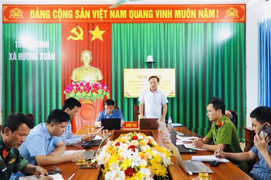 UBND xã Hương Xuân họp thành viên UBND triển khai các nhiệm vụ trọng tâm trong thời gian tới