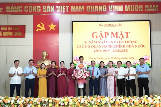 Hương Xuân gặp mặt kỷ niệm 81 năm Ngày truyền thống các cơ quan hành chính nhà nước