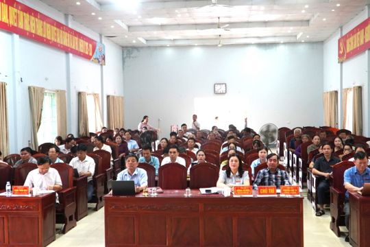Xã Hương Xuân tham dự Hội nghị toàn quốc nghiên cứu, học tập, quán triệt và triển khai thực hiện Nghị quyết Hội nghị lần thứ tư Ban Chấp hành Trung ương Đảng khóa XIV