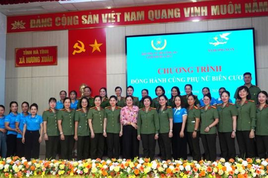 Xã Hương Xuân tổ chức chương trình đồng hành cùng phụ nữ biên cương 