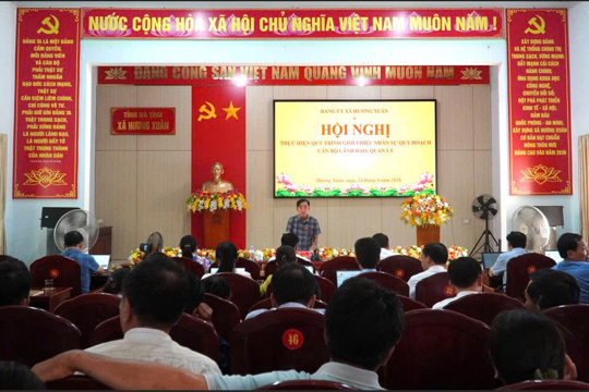 Ban Chấp hành Đảng bộ xã Hương Xuân tổ chức Hội nghị giới thiệu nhân sự quy hoạch cán bộ thuộc diện  Ban Thường vụ Đảng ủy quản lý 